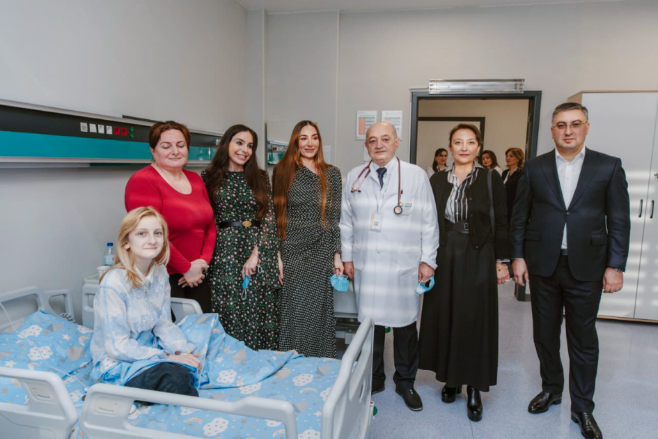 Leyla Əliyeva və Arzu Əliyeva “Leyla Medical Center”in Pediatriya Mərkəzində olublar - 12